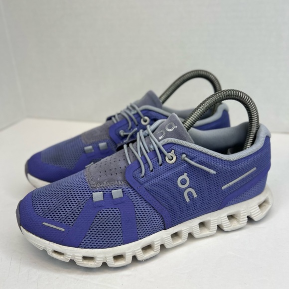 On Cloud 5 Womens Sneakers Sz 5.5 Blueberry/Feather Running Fair Condition - Picture 1 of 16
